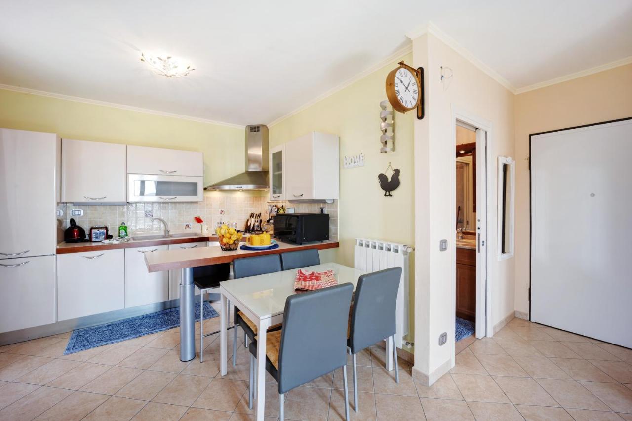 Maison Laura Diano Borello Bagian luar foto