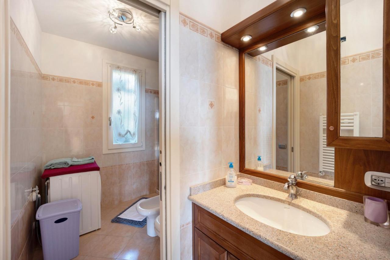 Maison Laura Diano Borello Bagian luar foto